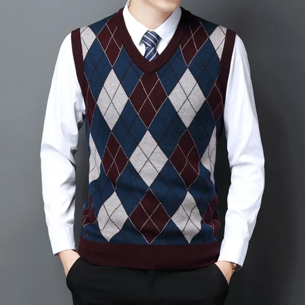 Middle-aged Men's Pullover Sweater Fashion Trend Color Diamond Plaid Sleeveless Vest in Autumn and Winter