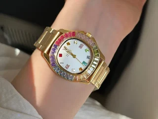 Women-s-Quartz-Watch-With-Stainless-Steel-Strap-And-Butterfly-Double-Snap-Buckle-Featuring-Tempered-Glass-Mirror-And-Pointer-Display-4-7